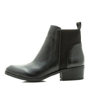 Seychelles Ukelele Black Leather Chelsea Boot